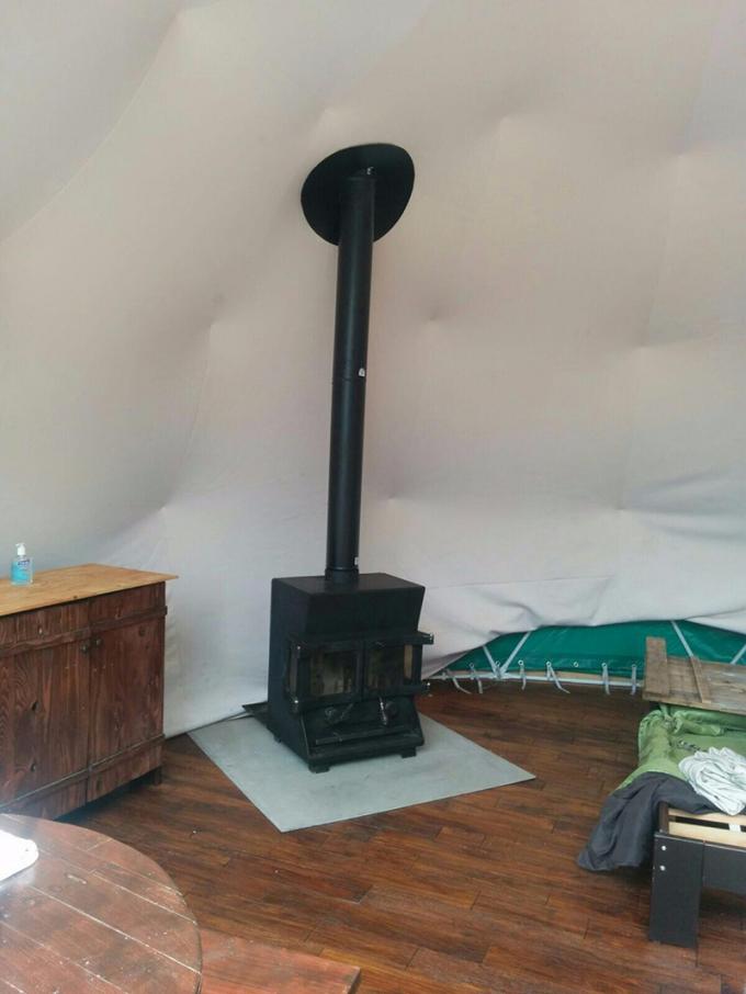 Tente de camping de luxe à couche double de PVC, petite tente jaune de dôme géodésique pour le salon